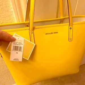 Michael Kors Large Citrus Jet Set Bag
